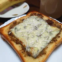 ココナッツ風味のきな粉チーズトースト|macchinaさん