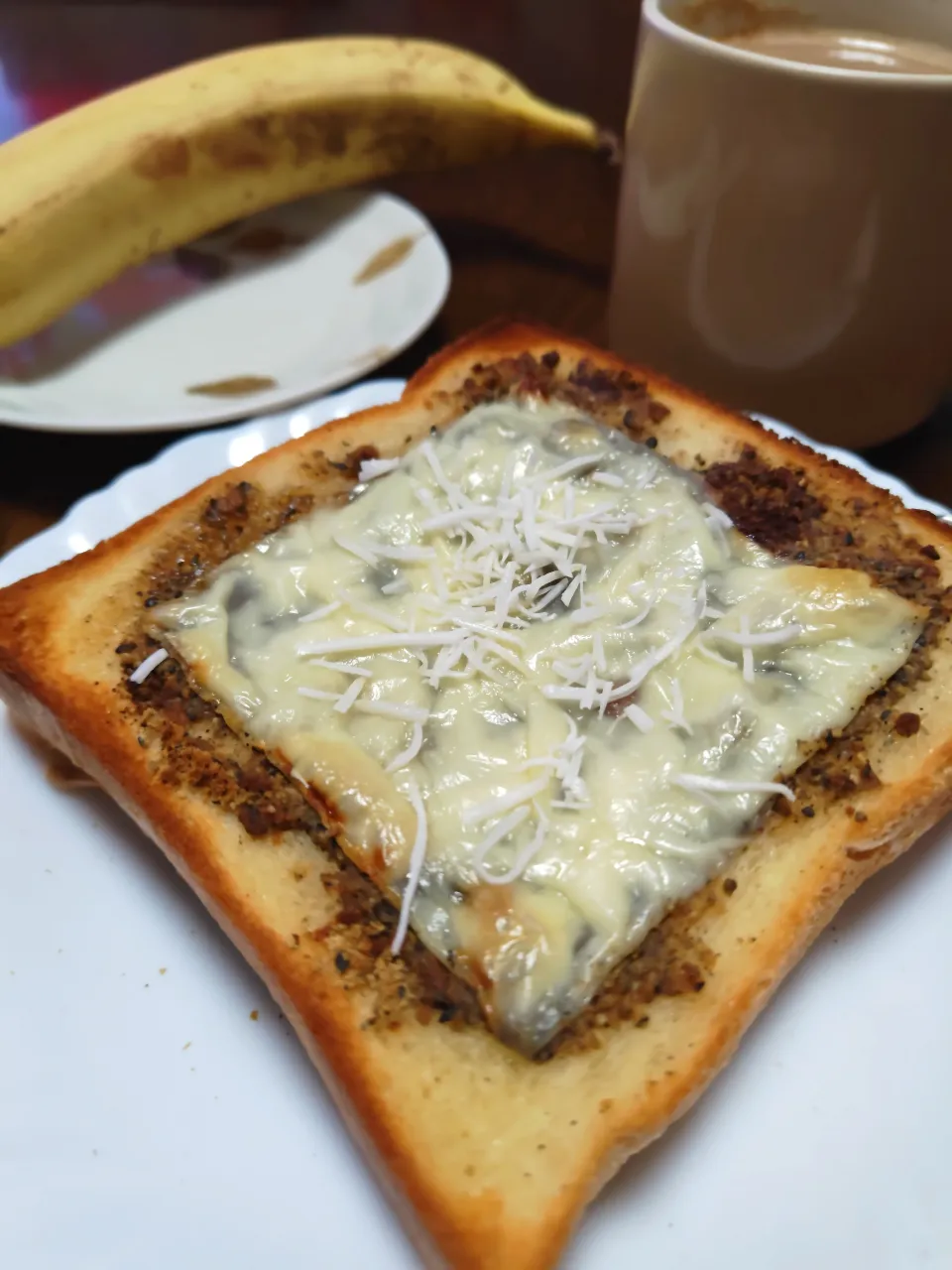 ココナッツ風味のきな粉チーズトースト|macchinaさん