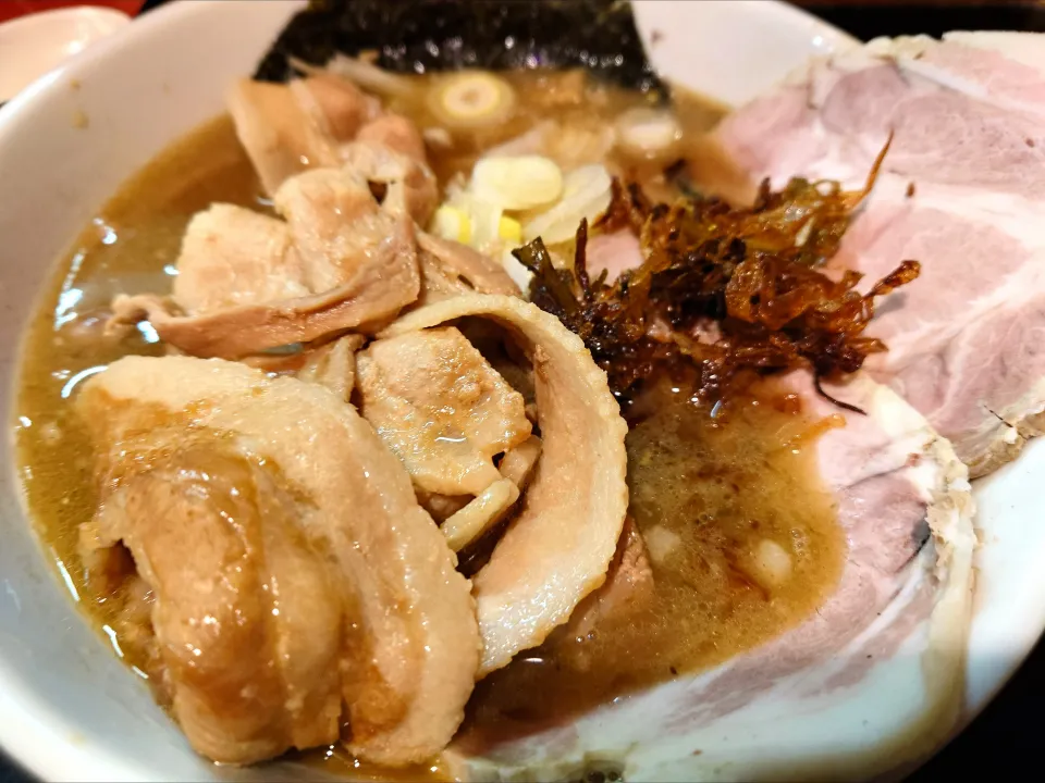 【TRYラーメン大賞2025-2026 
名店 塩部門16位/MIX部門6位】
【食べログ ラーメン TOKYO 
百名店 2021~2025 選出】 
一条流がんこラーメン総本家 
分家 四谷荒木町
純正スープの100ラーメン
 (1順目ver、1,200円) 
―麺半分 (通常200g)
＋つけ玉 (がんこ/覆麺智/花木
共通メンバーカード提示で無料)
@四谷三丁目4分 
(JR新宿駅から徒歩25分)
26037
〈醤20塩8噌󠄀2タ2出2F1冷0チ1混1つ0〉
|大脇さん