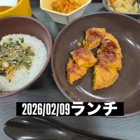 施設のお昼ご飯😳|🐧ペンギン2さん