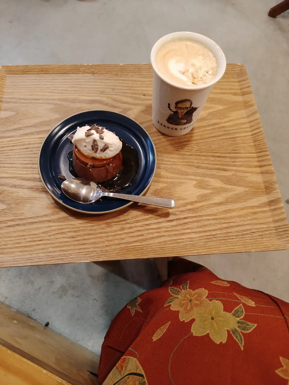 ヘーゼルナッツホワイトモカ&チョコプリン　着物着てkannn cafe (大須商店街　名古屋)|はやとさん