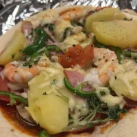 エビとじゃがいものピザ🍕|mokoさん