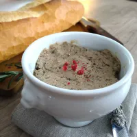 鶏のレバーパテ|古尾谷りかこさん