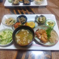 鶏の照り焼き定食です✨|rikako♪。.:＊さん