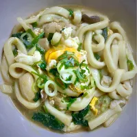 カレーうどん| すくらんぶるえっぐさん