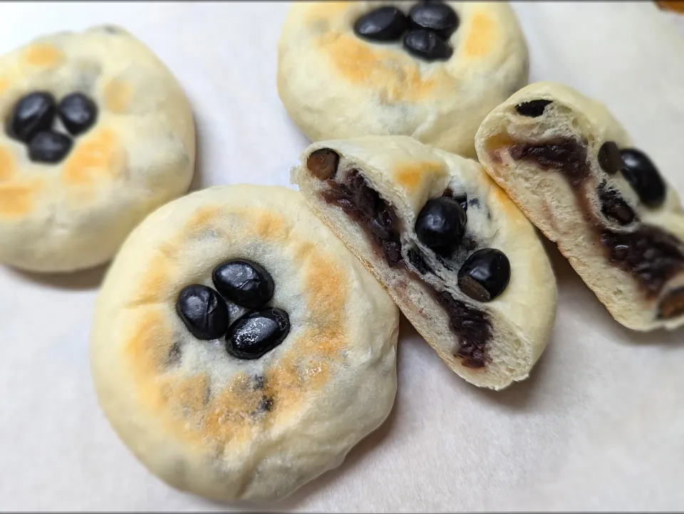 黒豆あんぱん|chiaraさん