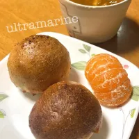 ＊全粒粉ミルクロールとカレースープの朝ごはん♬＊|ultramarineさん