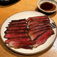 焼き目香る和牛ステーキ グレービー添え|ぶりぞうさん