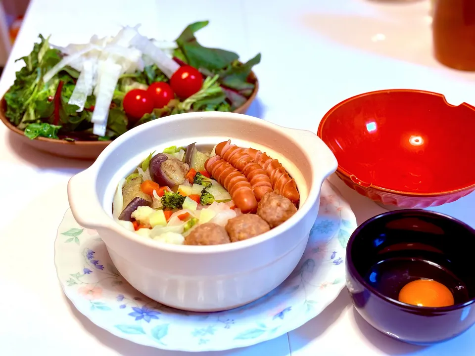 鍋焼きうどん（ポトフ風）、サラダ、蜂蜜＆ナッツのヨーグルト|マニラ男さん