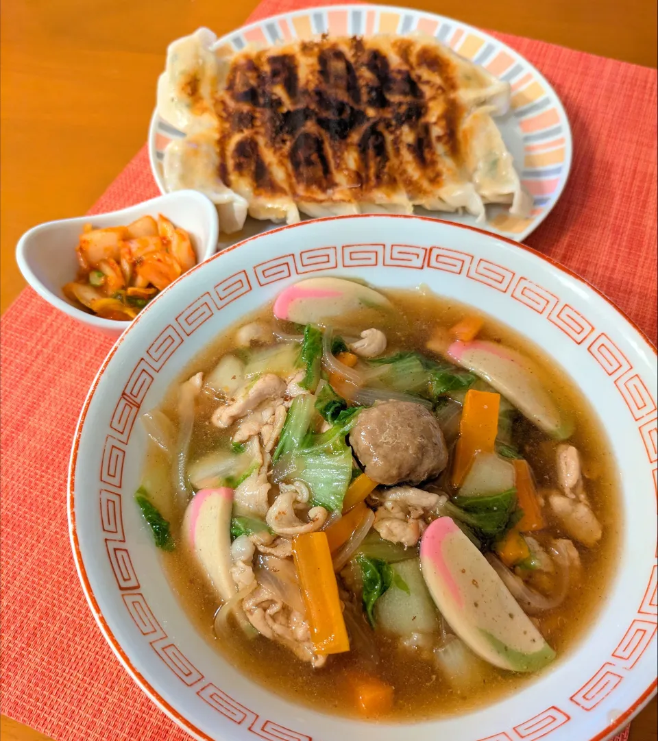 ☆中華丼　☆餃子　☆キムチ|chikakoさん