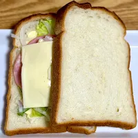 ☆ハムチーズポテサラサンド|まぁたんさん