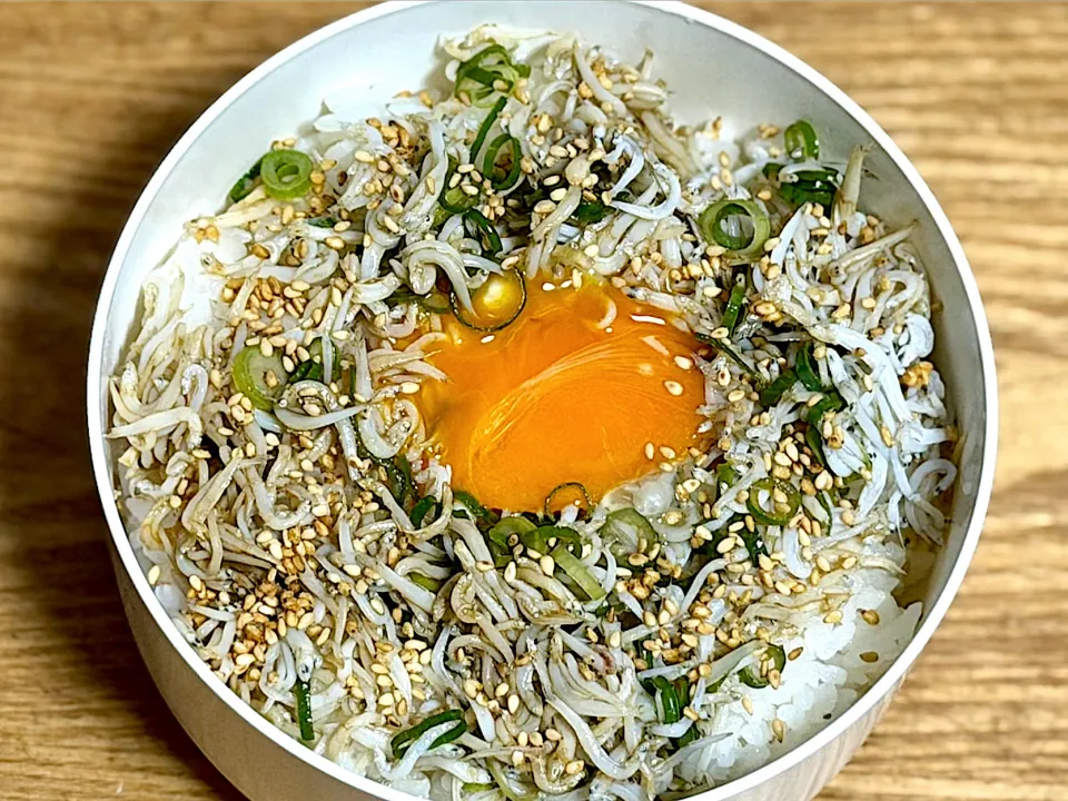 ☆しらす丼|まぁたんさん