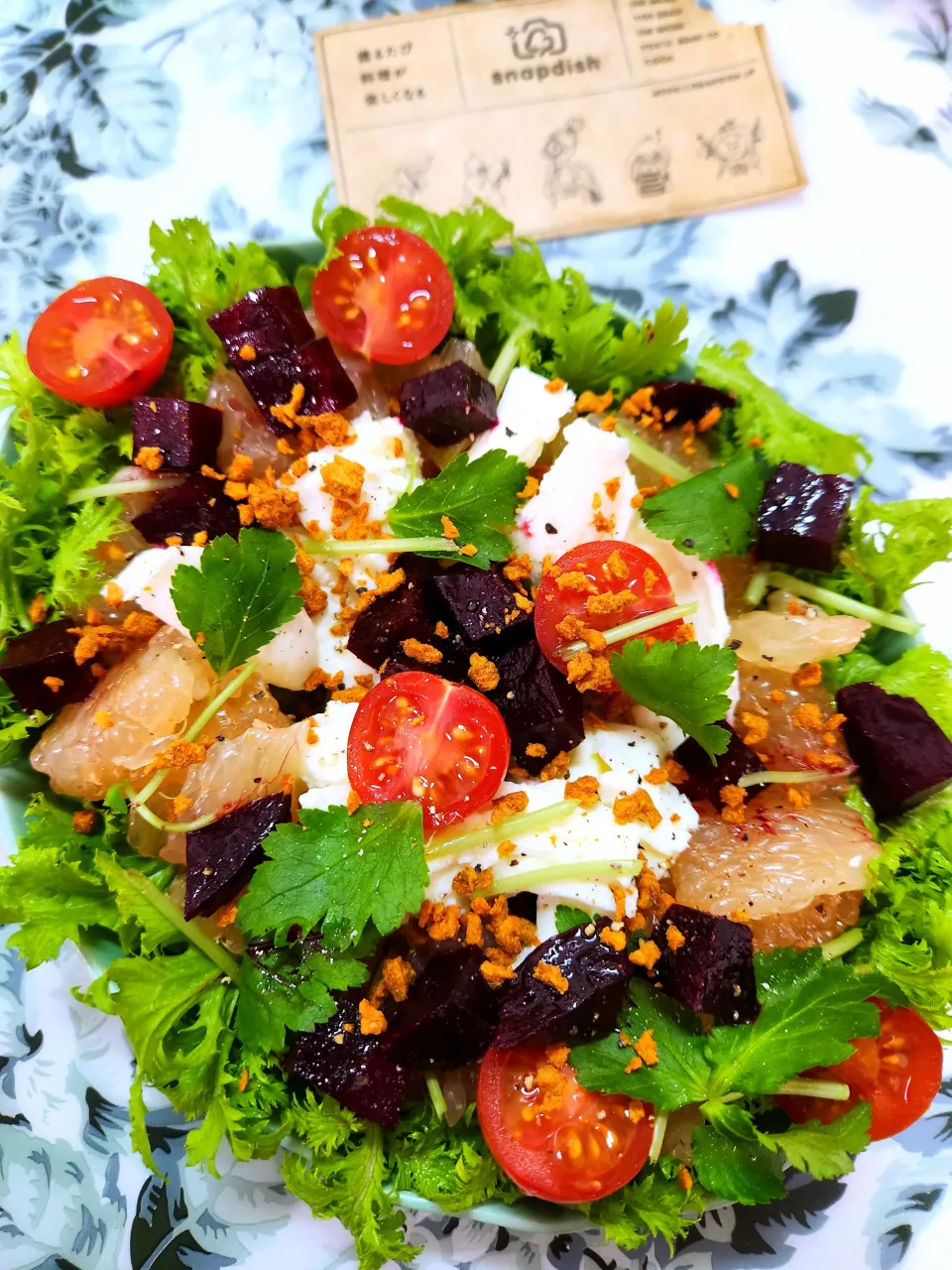 🔷焼きビーツマリネとミルキーな🧀モッツァレラの前菜サラダ🥗🔷|@きなこさん