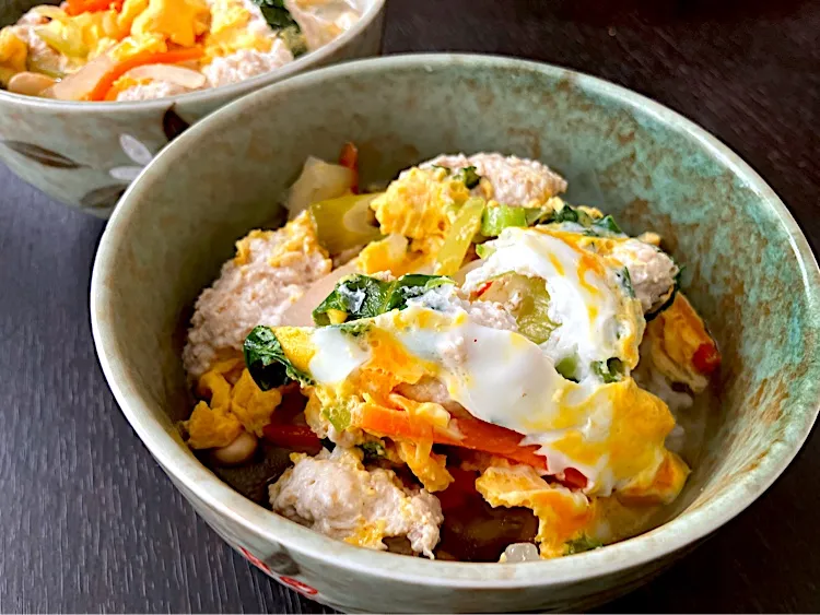 ＊彩り野菜と鶏団子の優しい親子丼＊|＊抹茶＊さん