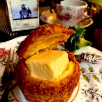 シュークリームでティータイム|💍ごはん🍚さん