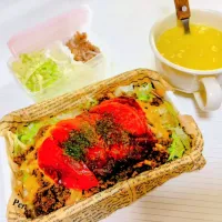 🐂🥬🌶️タコライス弁当🧅🍅🧀|TakeBooさん