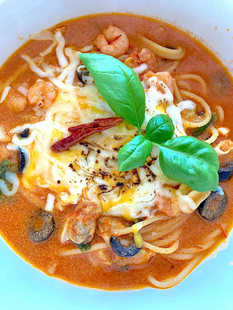 シーフードトマトクリームスパゲティ😋🍝💕✨|アイさん