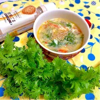 わさび菜と玉子のごまドレスープ|ぷーはるひゅうさん