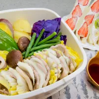 「蒸し鍋＆フルーツサンド」|バシュランさん