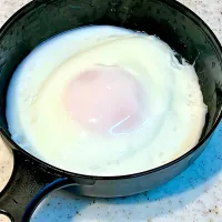 目玉焼き器で目玉焼き🍳|ユキちゃんさん