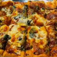 余ったミートソースでほうれん草のミートパイ|キヨさん