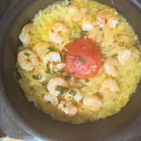 2/11のお昼ご飯　炊飯器で海老ピラフ🦐|卯月さん