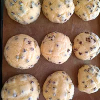 バレンタイン♡に、チョコチップメロンパン|めぐさん