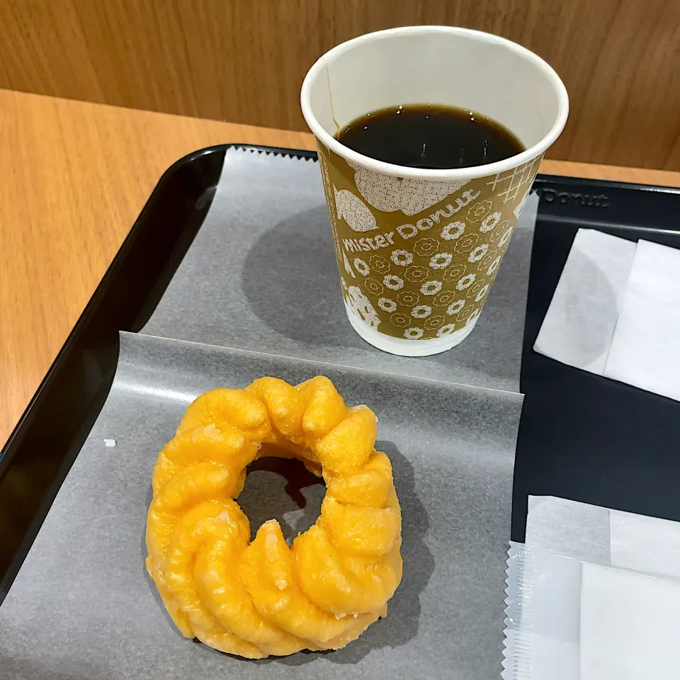 フレンチクルーラー w/ ミスドブレンドコーヒー|T. Wonderさん