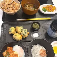 いただきます❤️ブロッコリー定食と唐揚げ定食👩‍🍳| Mayoさん