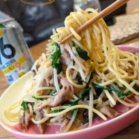 ﾆﾗもやし塩焼きそば|まりおさん