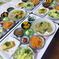 豚とエノキの肉団子スープ定食です✨| rikako♪。.:＊さん