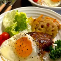 ロコモコプレートときんぴら蓮根| まなまな♡さん