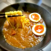 朝食に、カレーラーメンを頂きました😋🎵👍|ギムレットさん