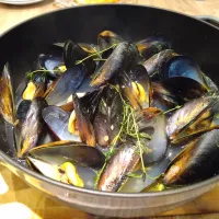 ムール貝のワイン蒸し|古尾谷りかこさん