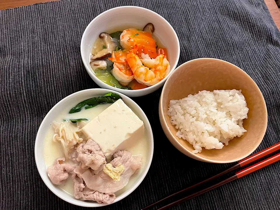 豆乳鍋のお夕飯🌛|みーぬさん