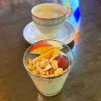 朝ごはんヨーグルト|かっちゃん杉さん