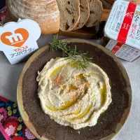 里芋フムスとグラハムパン|カモミールさん