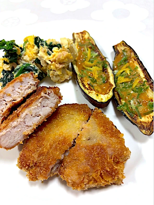 ☆今日の晩ご飯☆ とんかつ　なすの田楽　炒り豆腐|hamamaさん