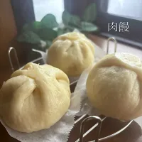 久しぶりの肉まん🐷