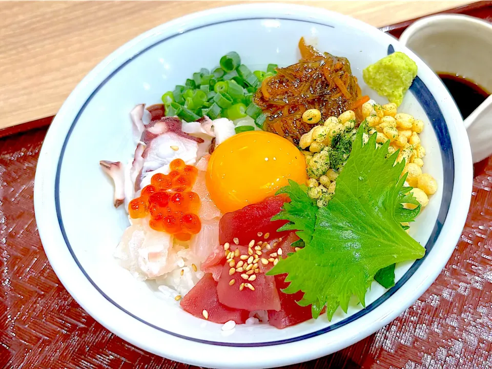 築地食堂 源ちゃん
旨味源ちゃん丼|akopeko ◡̈⋆さん