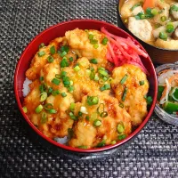 うなぎのタレのとり天丼定食でムスコの置きランチ|からあげビールさん