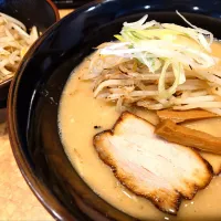 【TRYラーメン大賞2025~2026
新店大賞5位/新店味噌部門1位/
新店汁なし部門2位】
【価格改訂】
【2025年3月創業】 
味噌らーめん屋 ちょりん 
味噌らーめん (200g、1,000円) 
―麺半分 (100g)
＋もやし大盛 
(麺半分でサービス無料、別椀) 
＠学習院下4分 
(JR高田馬場駅から徒歩10分)
26044
〈醤23塩9噌󠄀4タ2出2F2冷0チ1混1つ0〉
|大脇さん