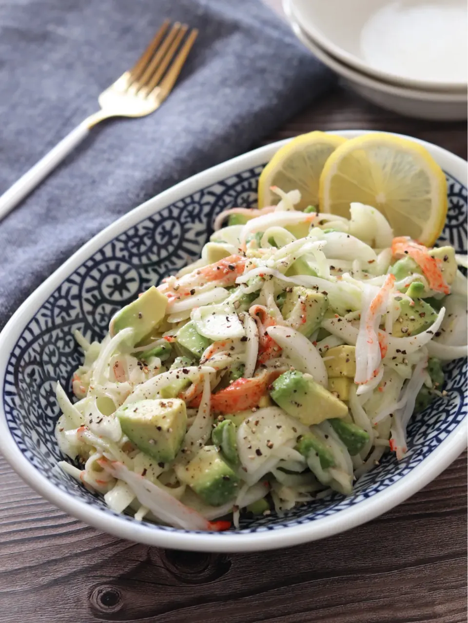 🆔518881                                                               #新玉ねぎとアボカドの旨だしレモンサラダ 💕|ともきーた (伊藤 智子)さん