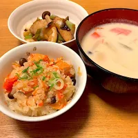 夕飯：鮭としめじの炊き込みご飯|Leicaさん