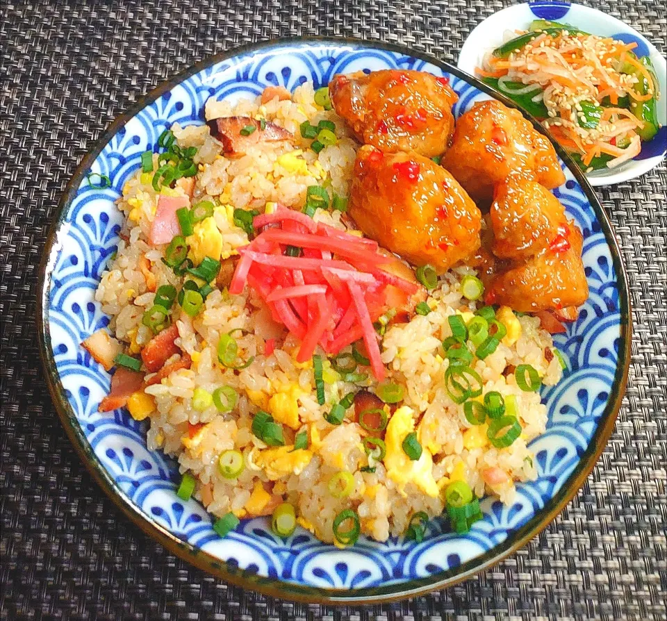 焼豚チャーハンとスイチリマヨ唐揚げでムスコの置きランチ|からあげビールさん