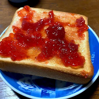 Snapdishの人気料理写真:いちごジャムトースト