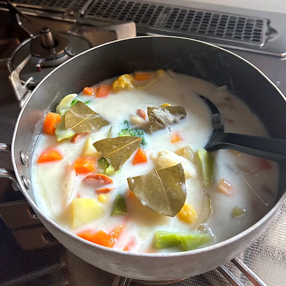 ローリエは半分にパカン|かっちゃん杉さん