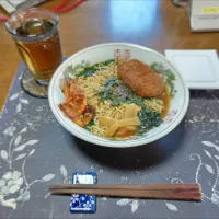 特製ラーメン、納豆、烏龍茶(昼飯)|enarinさん