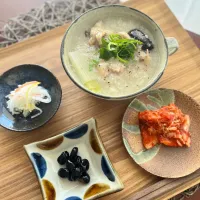 手羽元でほろほろ参鶏湯。| さとみこさん