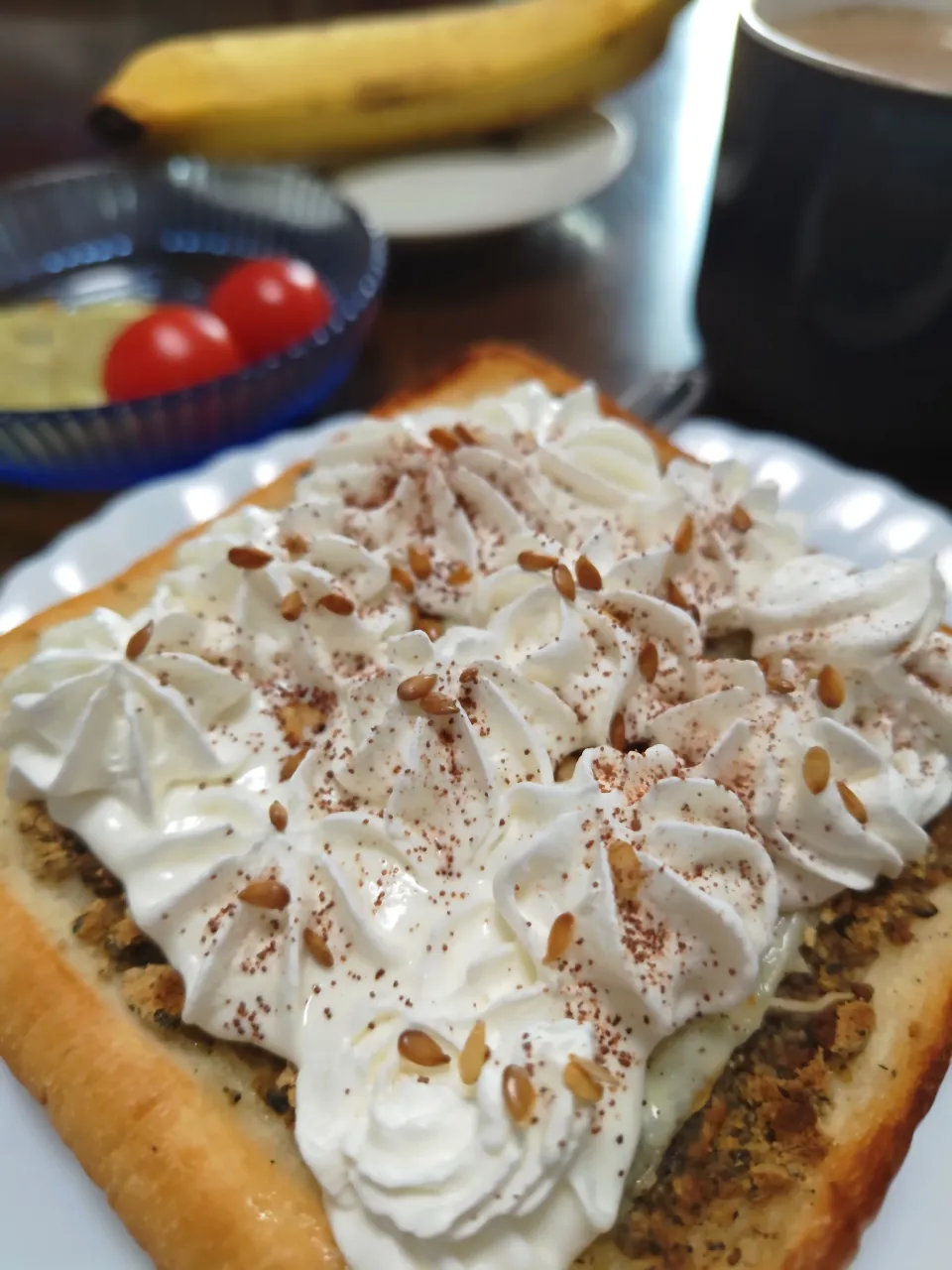 ローストアマニ粒をのっけたきな粉チーズトースト|macchinaさん